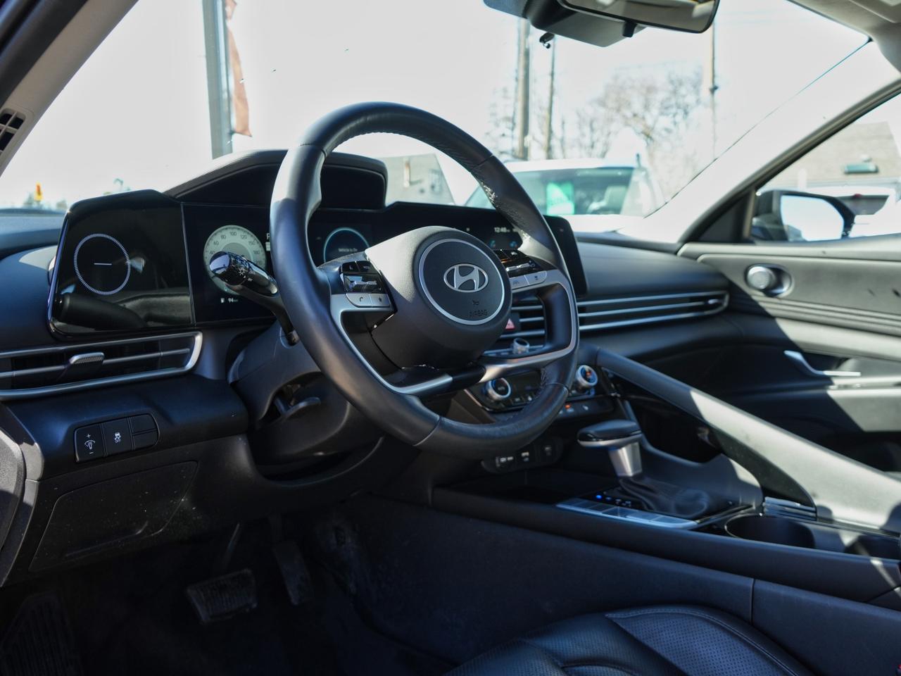 2025 Hyundai Elantra Luxury Photo