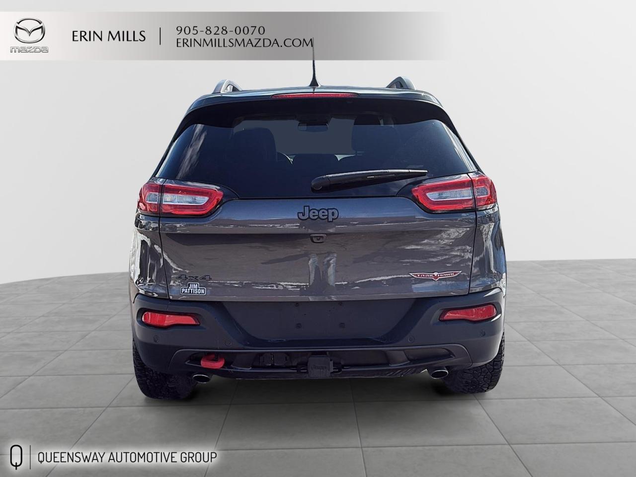 2018 Jeep Cherokee Trailhawk Photo2