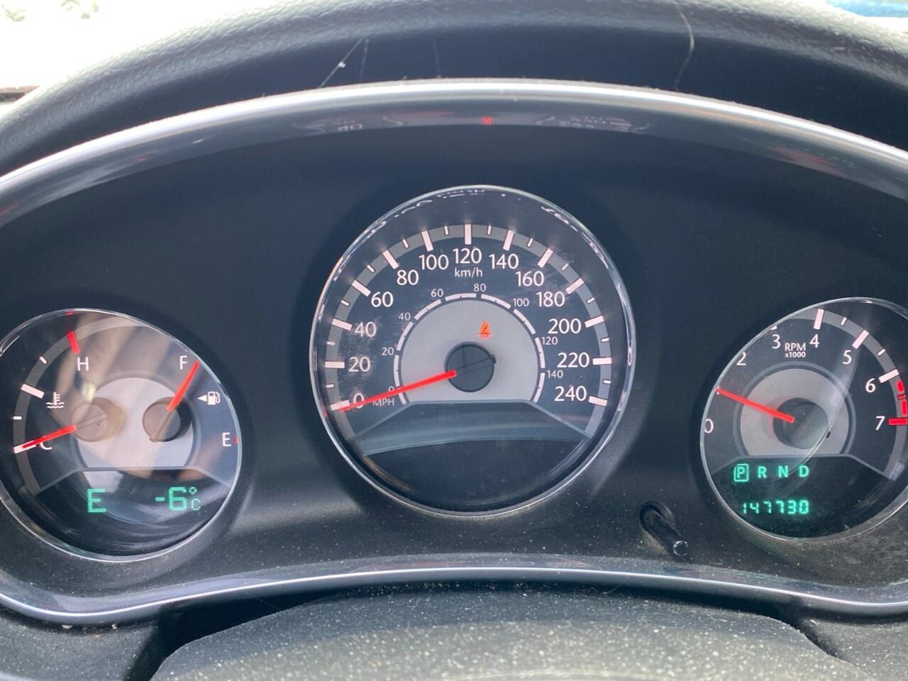 2013 Chrysler 200 4dr Sdn Limited Photo