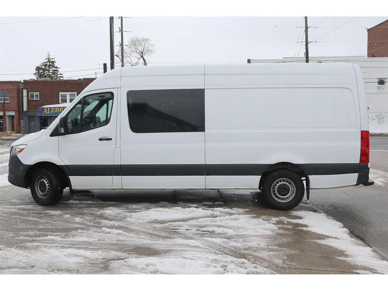2022 Mercedes-Benz Sprinter 2500 High Roof | 170-in. WB | 5 Passenegr | Photo3