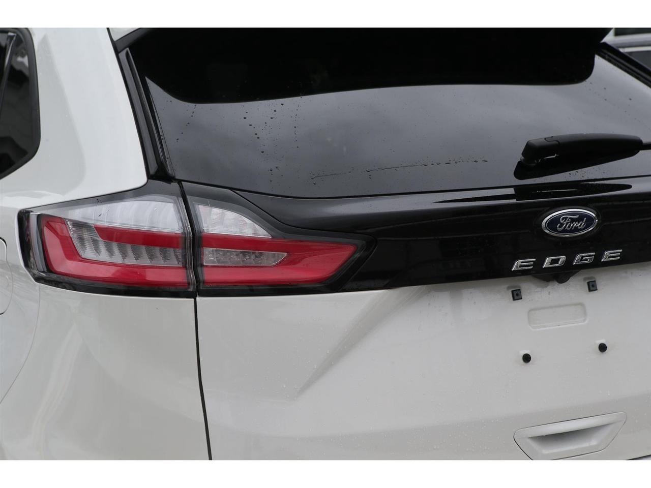 2024 Ford Edge ST-Line - AWD - Navigation - Leather Seats - Pano Roof - Dual Zone Climate - Adaptive Cruise Photo