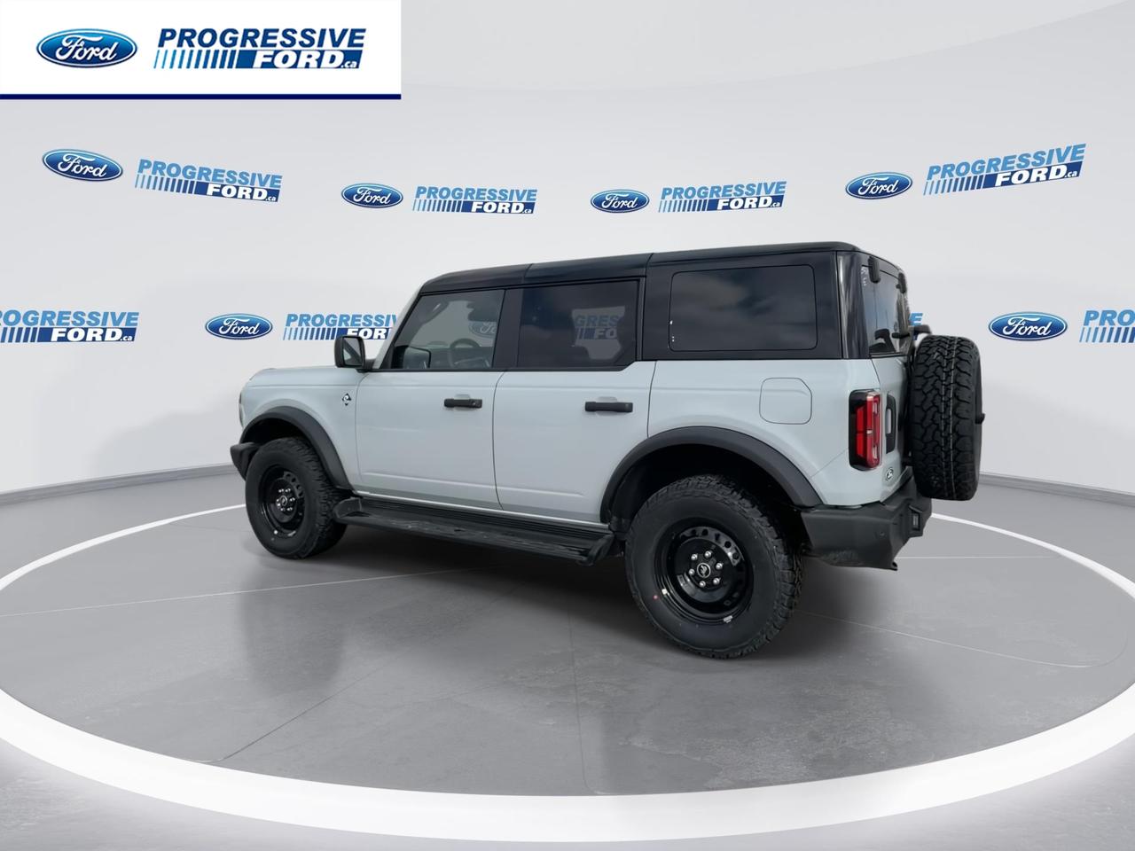 2026 Ford Bronco Outer Banks 4dr 4x4 Photo