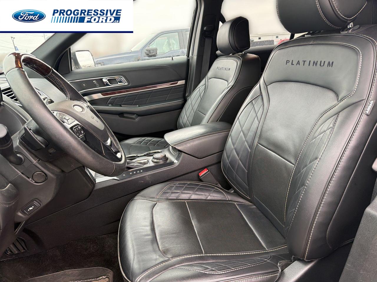 2017 Ford Explorer Platinum 4dr 4x4 Photo