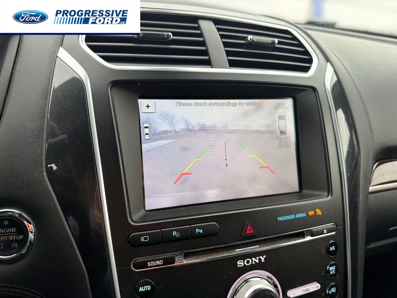 2017 Ford Explorer Platinum 4dr 4x4 Photo