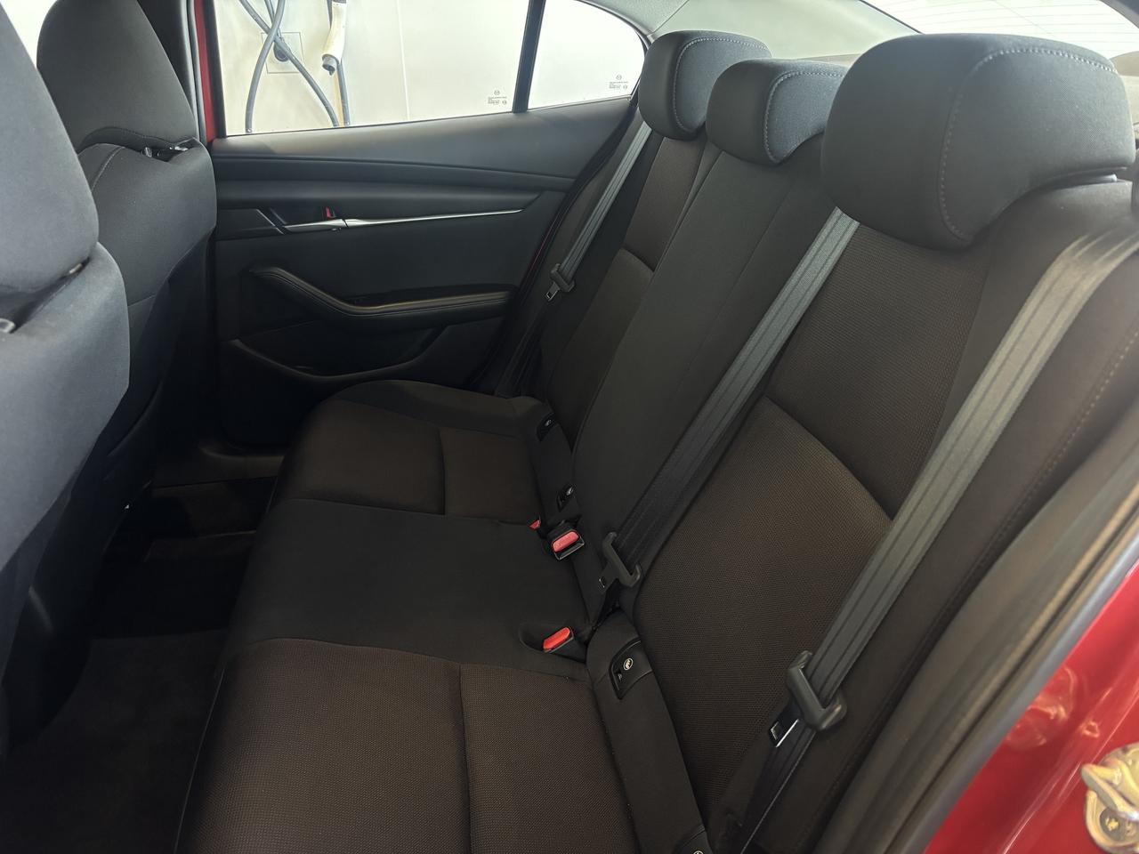 2022 Mazda MAZDA3 GX AUTOMATIC   LOW KM   ONE OWNER   REVERSE CAM Photo