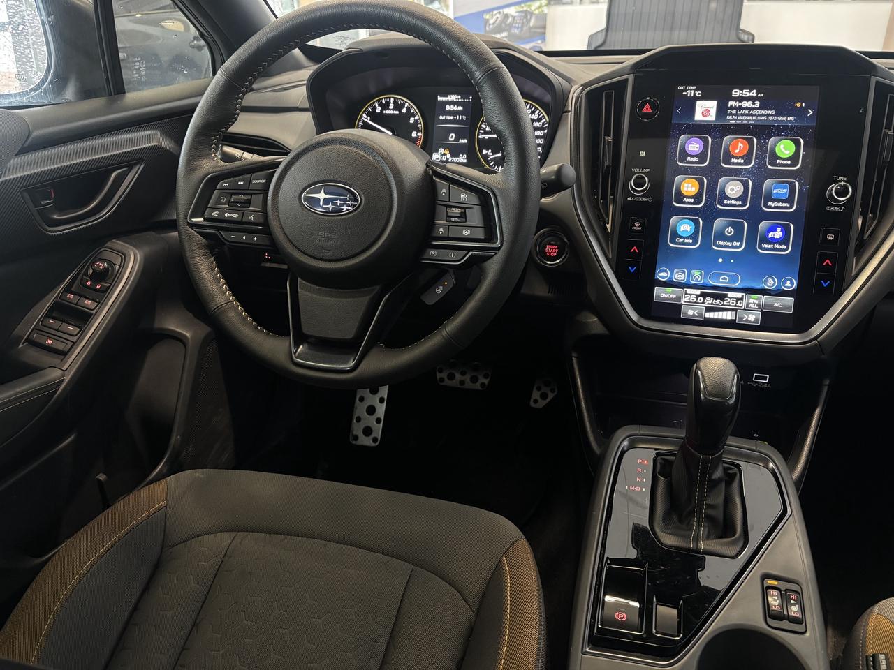 2024 Subaru Crosstrek ONYX 2.5L   LOW KM   ONE OWNER   CLEAN CARFAX Photo