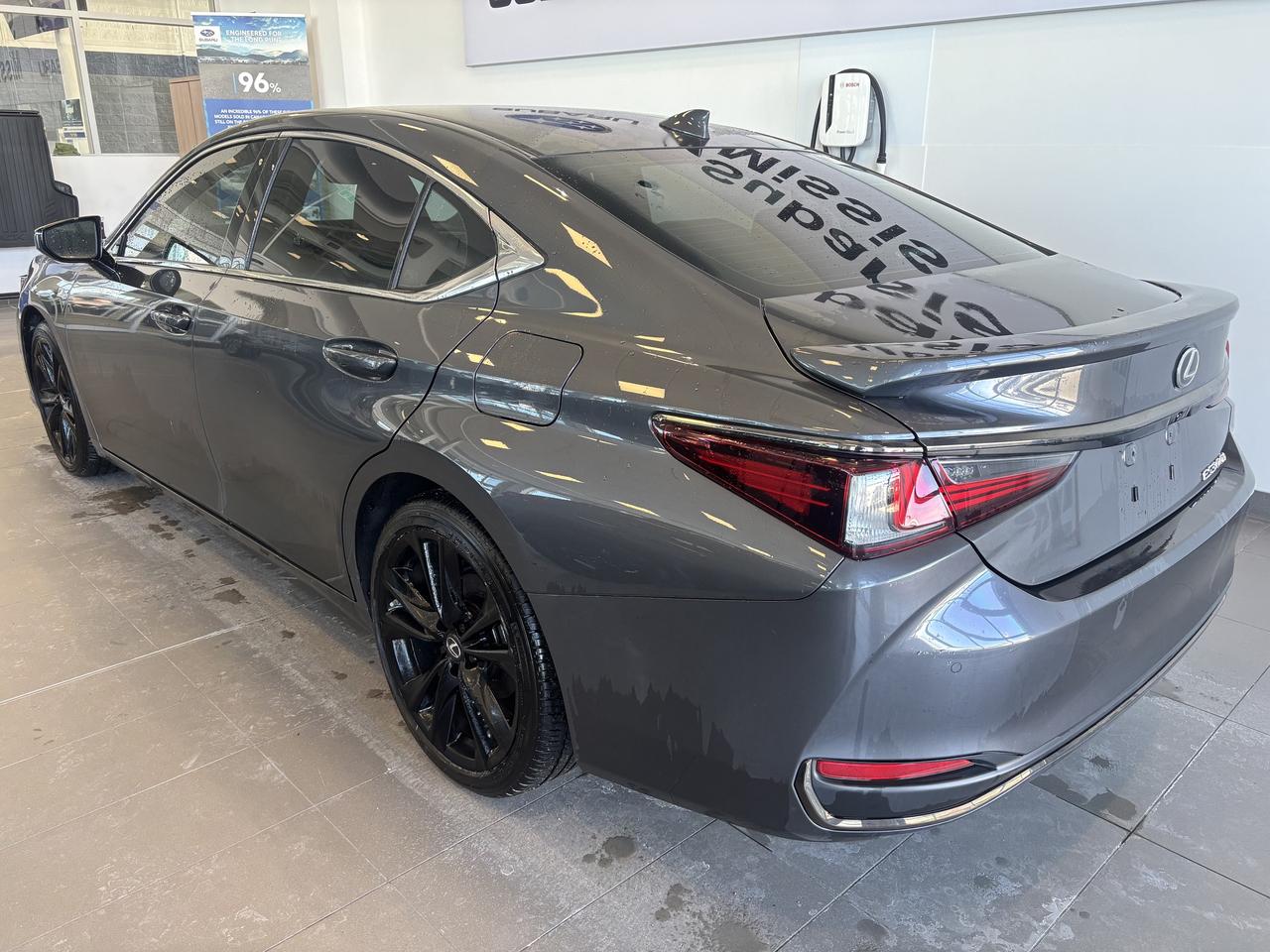 2024 Lexus ES 300h ES300h F SPORT   CLEAN CARFAX   ONE OWNER   HYBRID Photo4