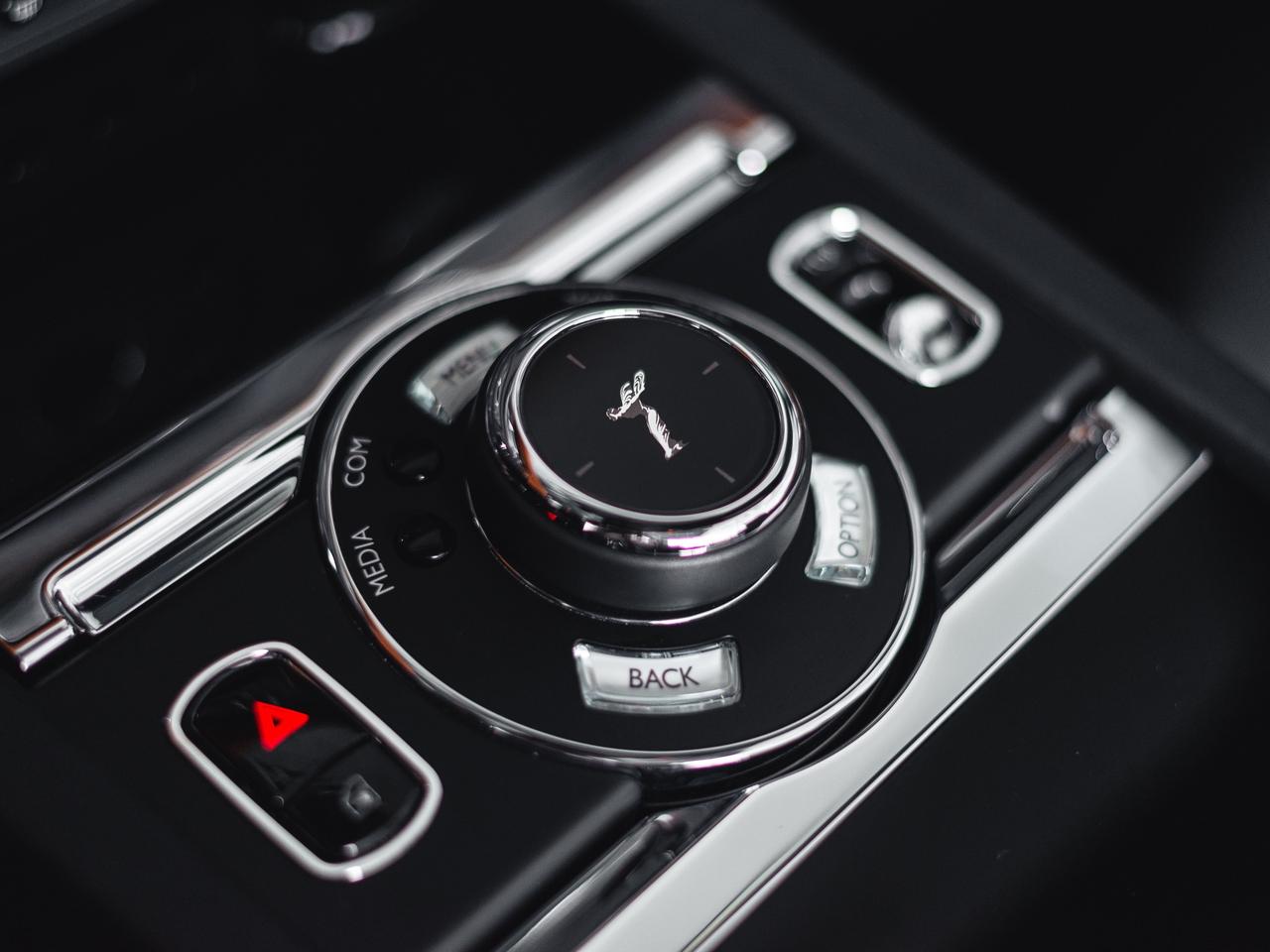 2018 Rolls-Royce Dawn Convertible Photo