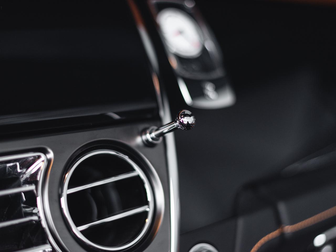 2018 Rolls-Royce Dawn Convertible Photo