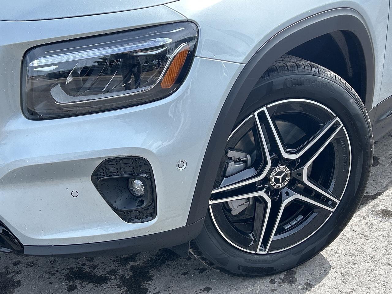 2025 Mercedes-Benz GLB 250 4MATIC Photo