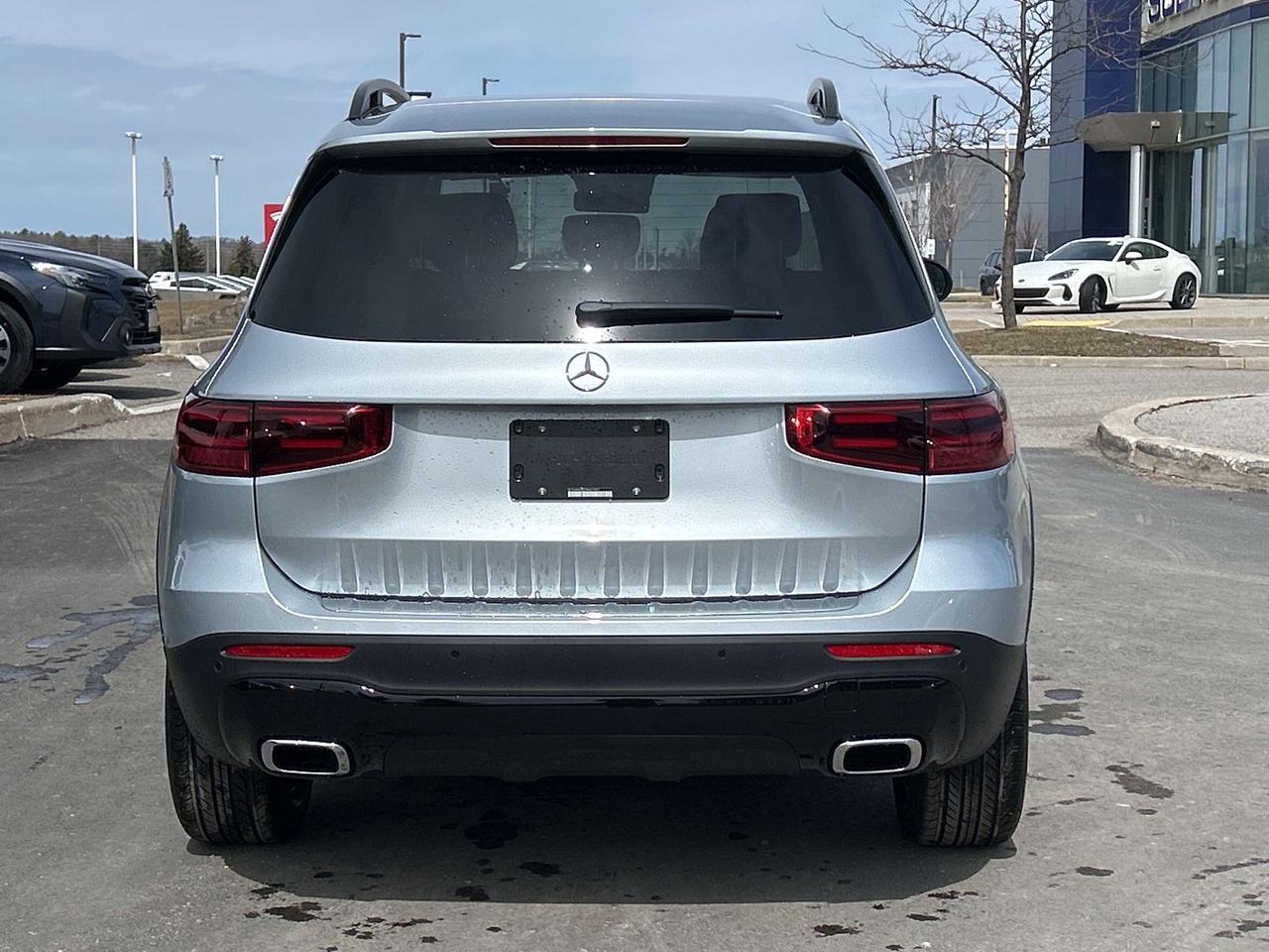 2025 Mercedes-Benz GLB 250 4MATIC Photo