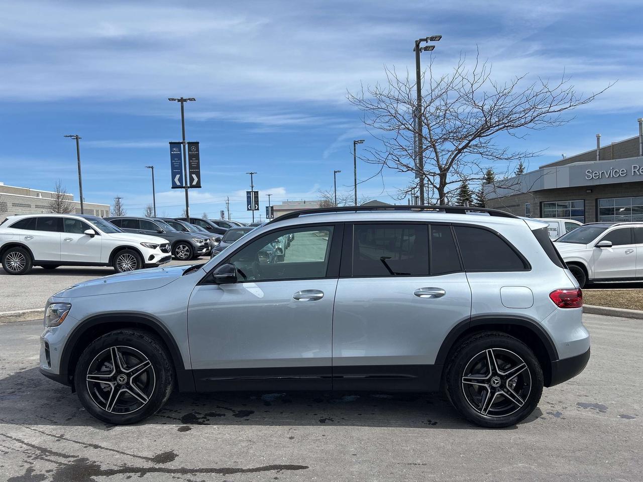 2025 Mercedes-Benz GLB 250 4MATIC Photo2