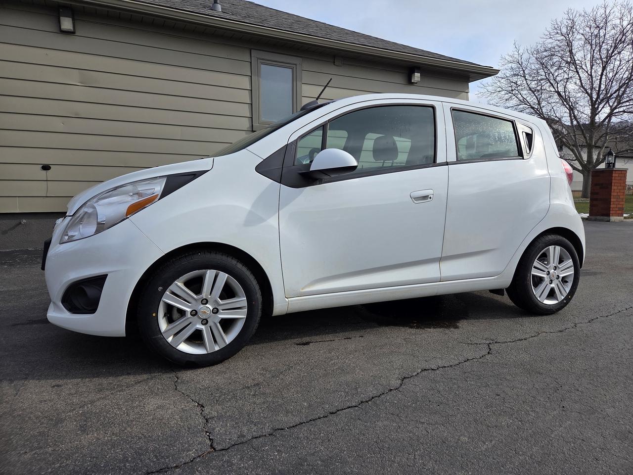 2015 Chevrolet Spark 5dr HB LT, Automatic,113,000Kms,Drives Great! Photo0