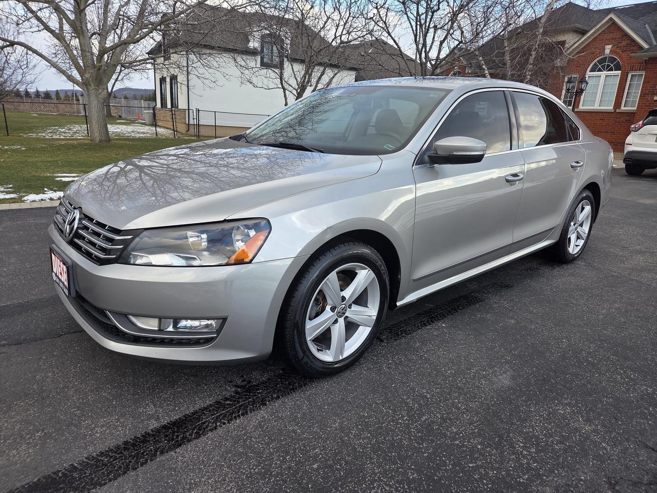 2013 Volkswagen Passat 4DR SDN 2.0 TDI DSG COMFORTLINE Photo