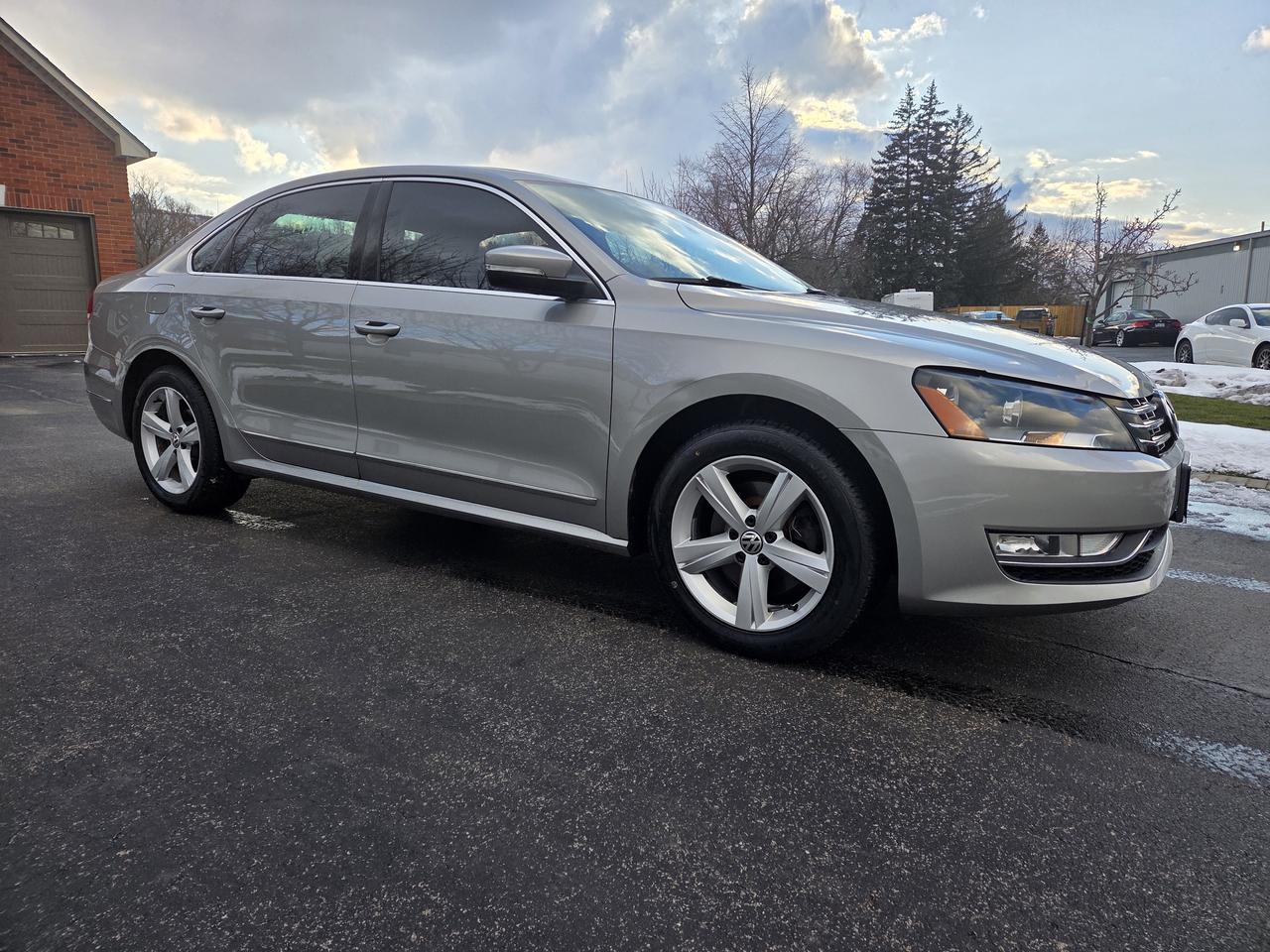 2013 Volkswagen Passat 4DR SDN 2.0 TDI DSG COMFORTLINE Photo