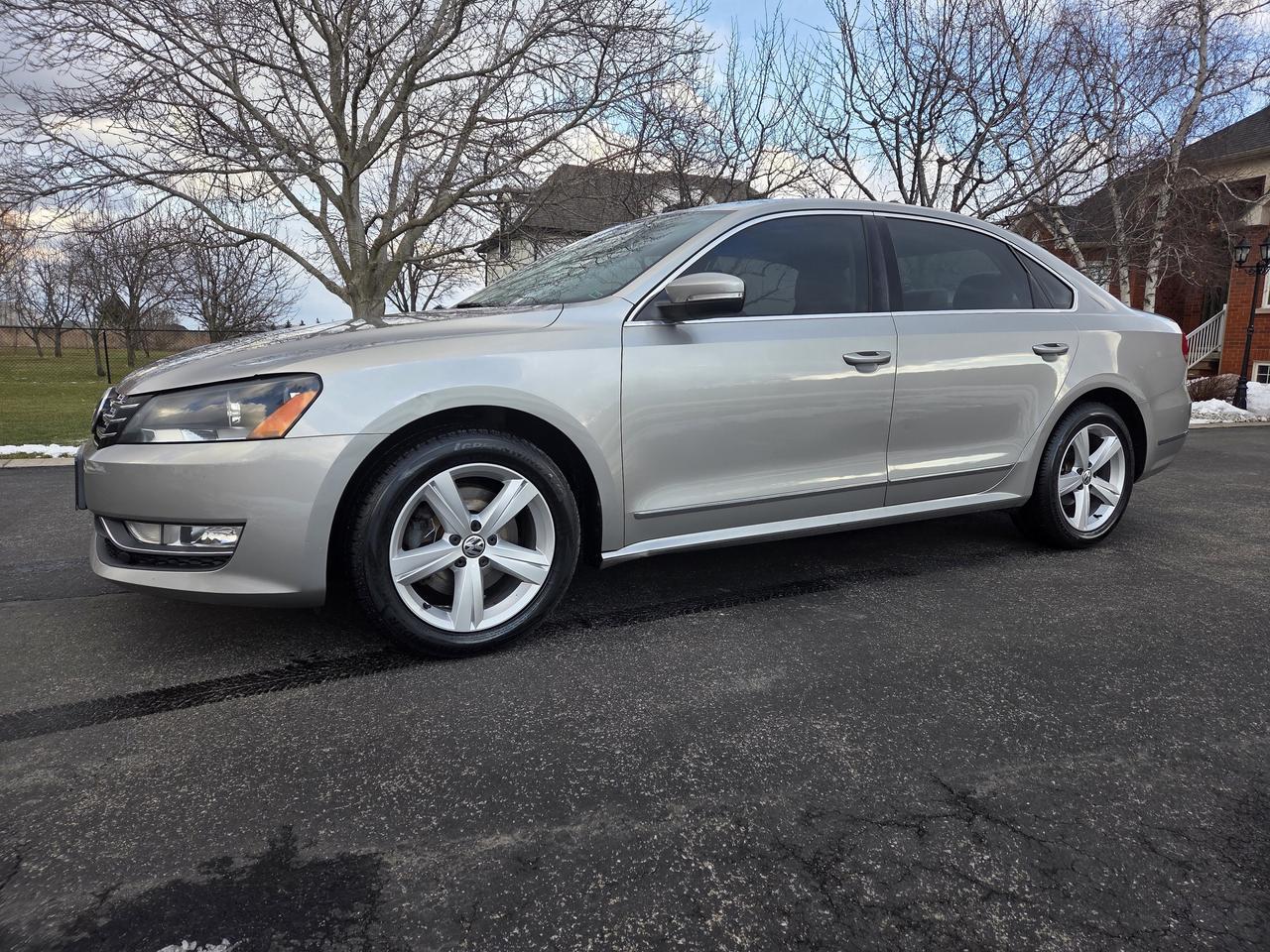2013 Volkswagen Passat 4DR SDN 2.0 TDI DSG COMFORTLINE Photo0