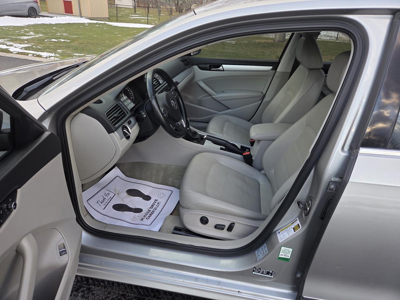 2013 Volkswagen Passat 4DR SDN 2.0 TDI DSG COMFORTLINE Photo