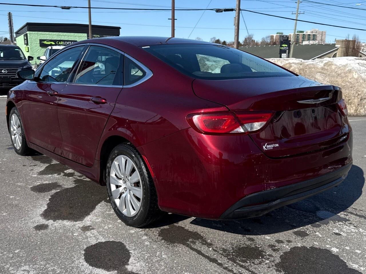 2016 Chrysler 200 LX   LOW KM   NO ACCIDENTS Photo