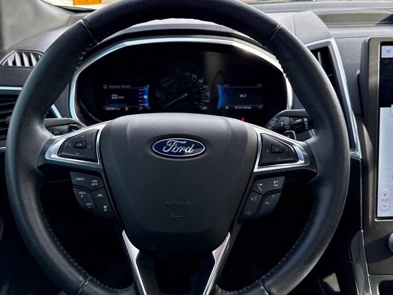 2021 Ford Edge TITANIUM   AWD   ELITE PKG   TOW PKG Photo