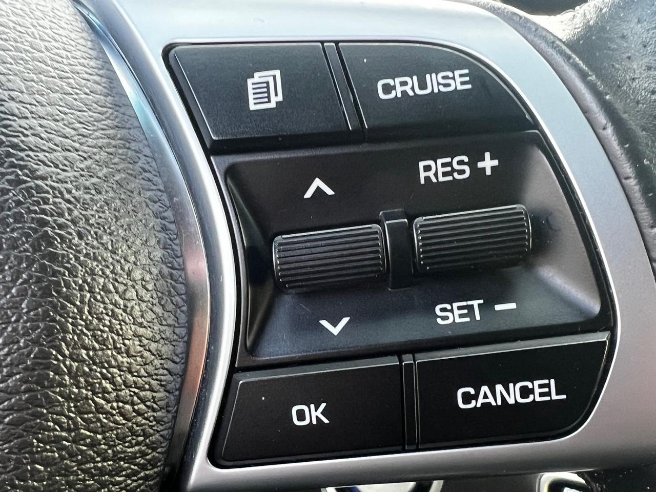 2019 Hyundai Sonata 2.4L Essential w/Sport Pkg Photo