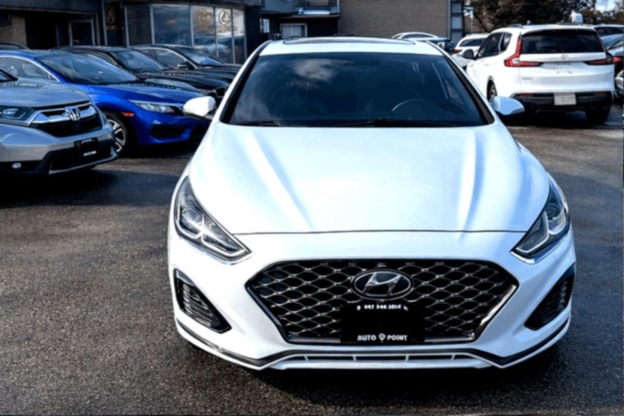 2019 Hyundai Sonata 2.4L Essential w/Sport Pkg Photo0
