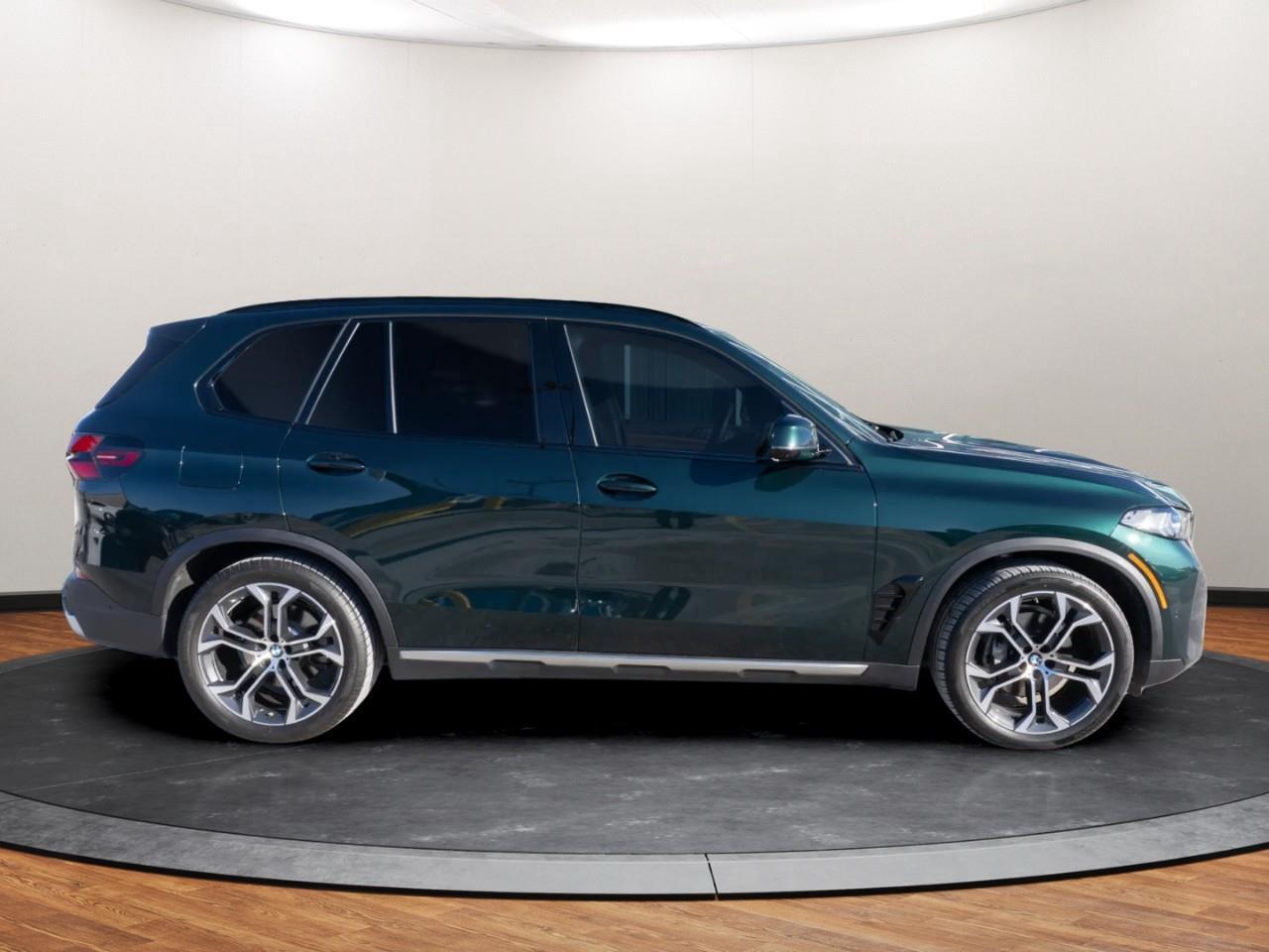 2025 BMW X5 xDrive40i Photo4