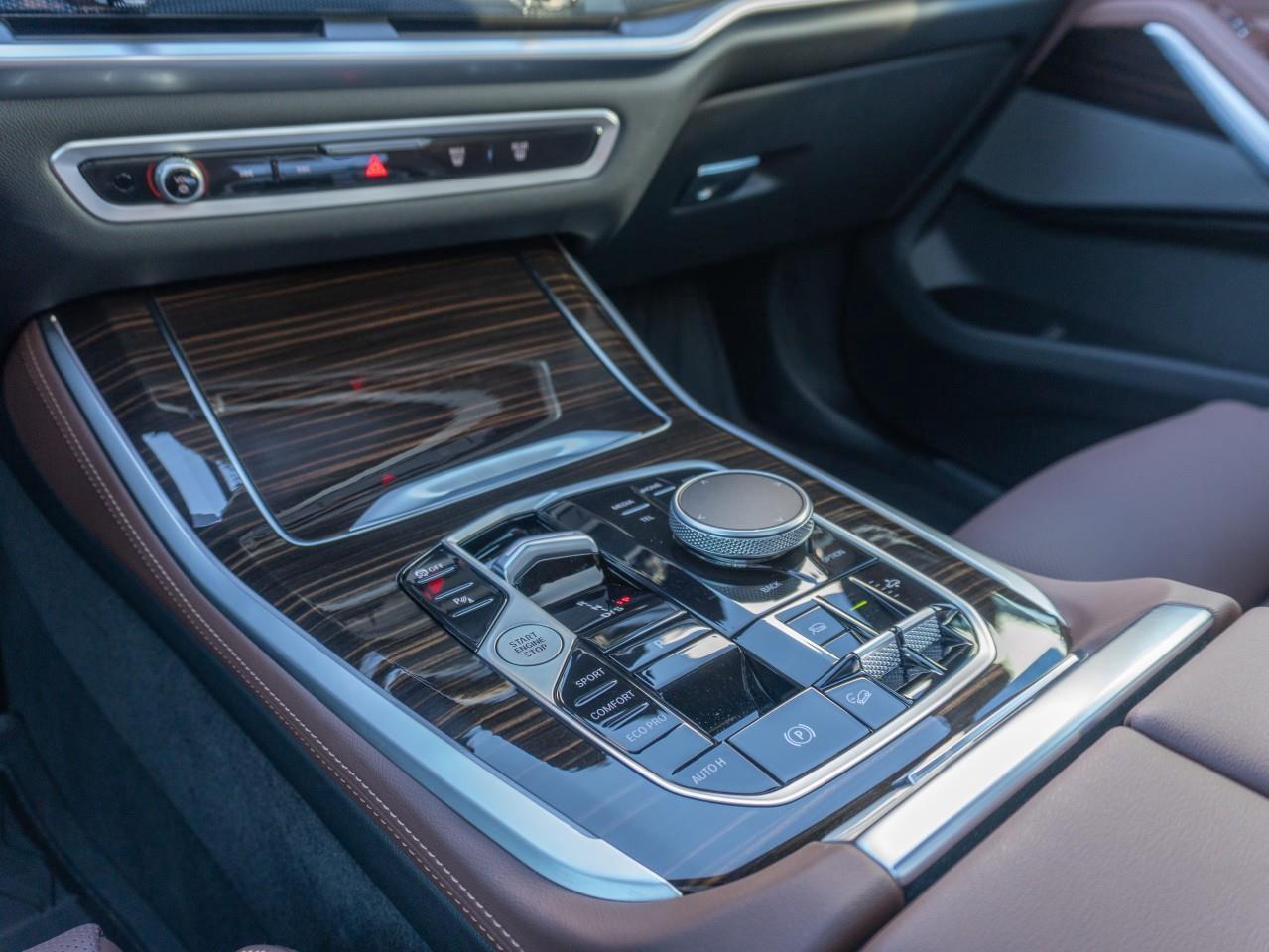 2025 BMW X5 xDrive40i Photo