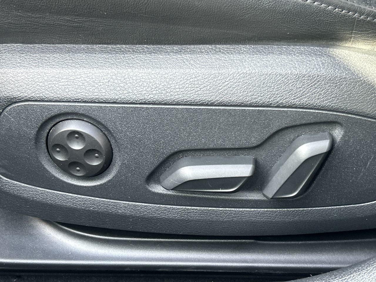 2023 Audi A4 45 2.0T Progressiv quattro 7sp S Tronic   Refined Photo