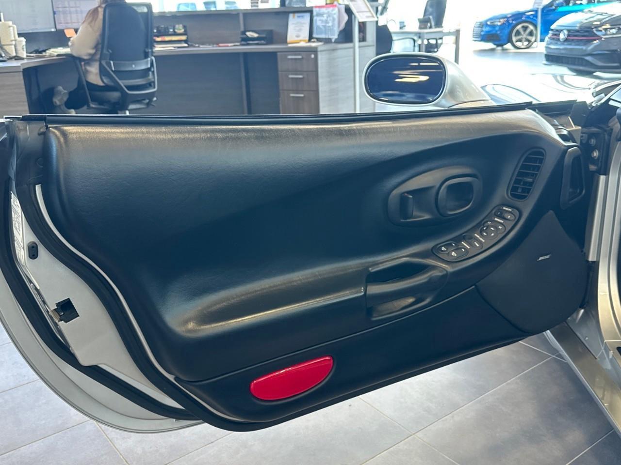 2002 Chevrolet Corvette Base 2dr Convertible Photo