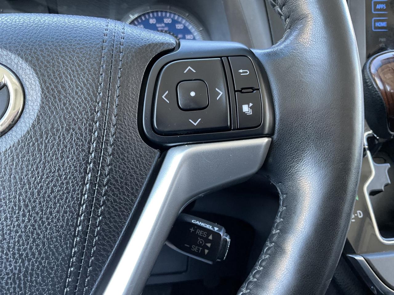 2015 Toyota Sienna LIMITED 7-Passenger V6 - LTHR! NAV! BACK-UP CAM! B Photo