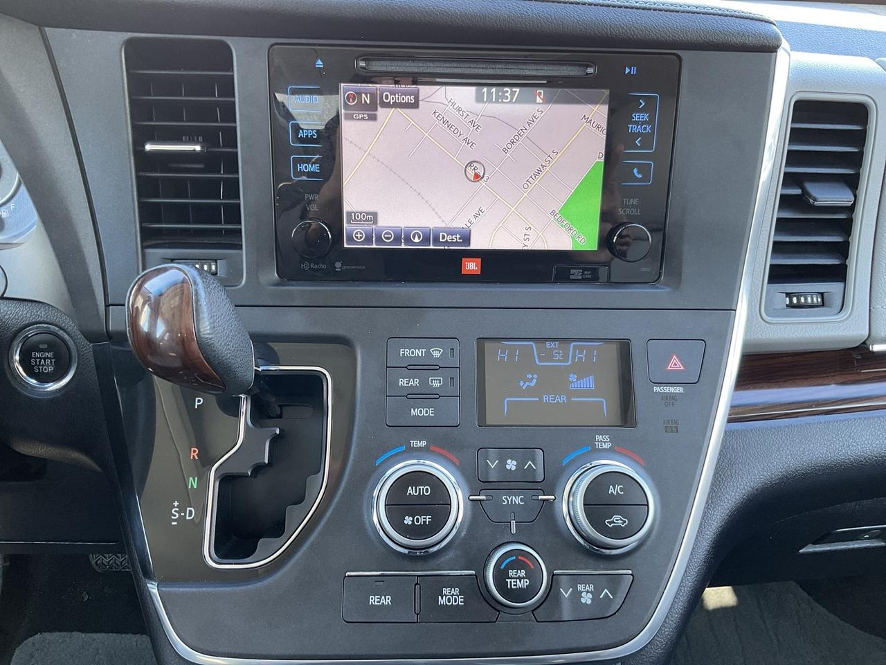 2015 Toyota Sienna LIMITED 7-Passenger V6 - LTHR! NAV! BACK-UP CAM! B Photo