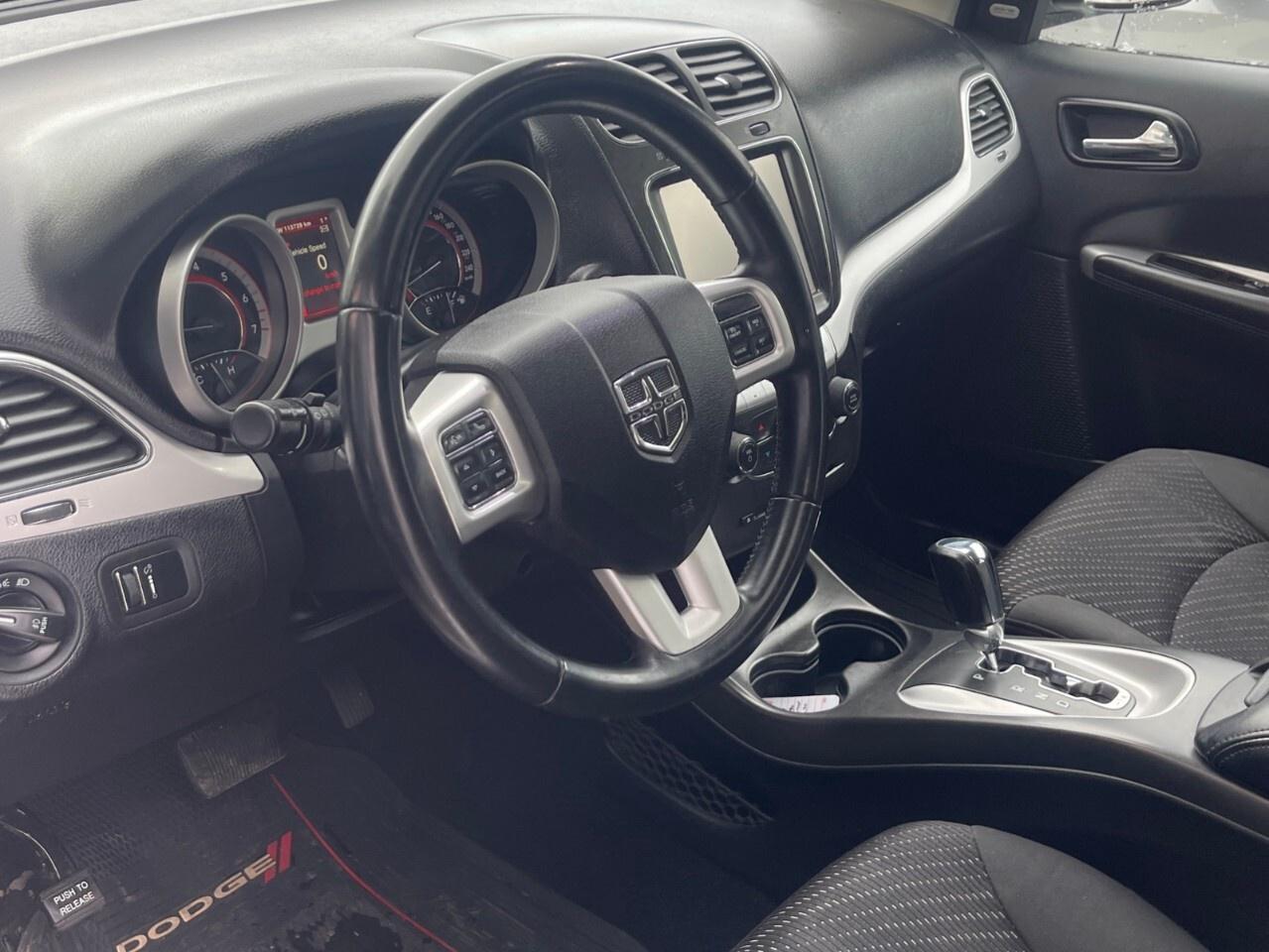 2017 Dodge Journey FWD 4dr SXT 7-passenger/nav/cam/sunroof/alpine sou Photo