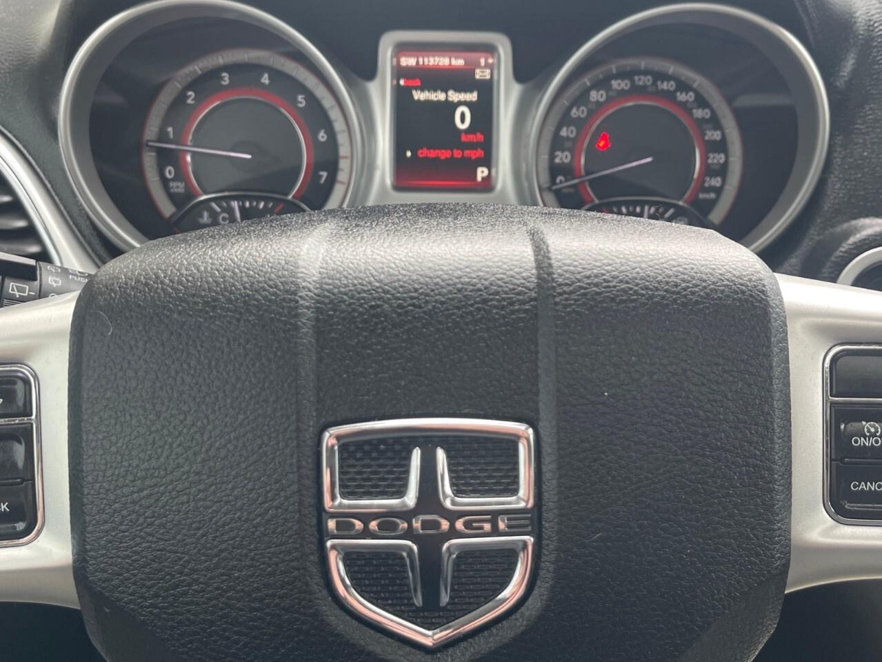 2017 Dodge Journey FWD 4dr SXT 7-passenger/nav/cam/sunroof/alpine sou Photo