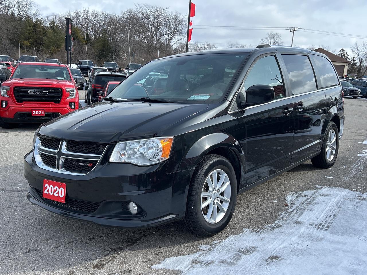 2020 Dodge Grand Caravan PREMIUM PLUS, CLEAN CARFAX, REMOTE START! Photo