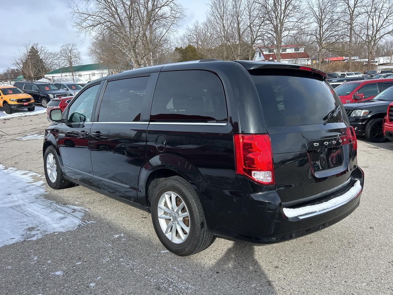 2020 Dodge Grand Caravan PREMIUM PLUS, CLEAN CARFAX, REMOTE START! Photo