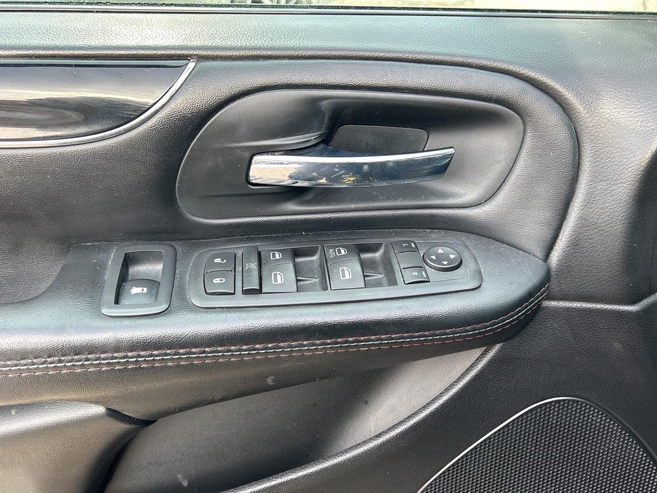 2020 Dodge Grand Caravan PREMIUM PLUS, CLEAN CARFAX, REMOTE START! Photo