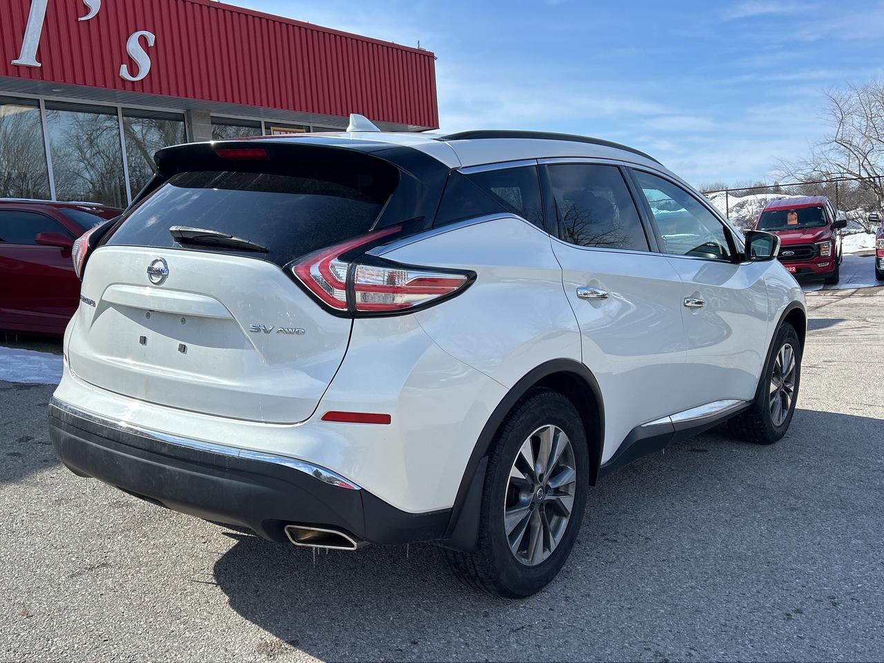 2018 Nissan Murano S, CLEAN CARFAX, SUNROOF, NAV, REMOTE START! Photo