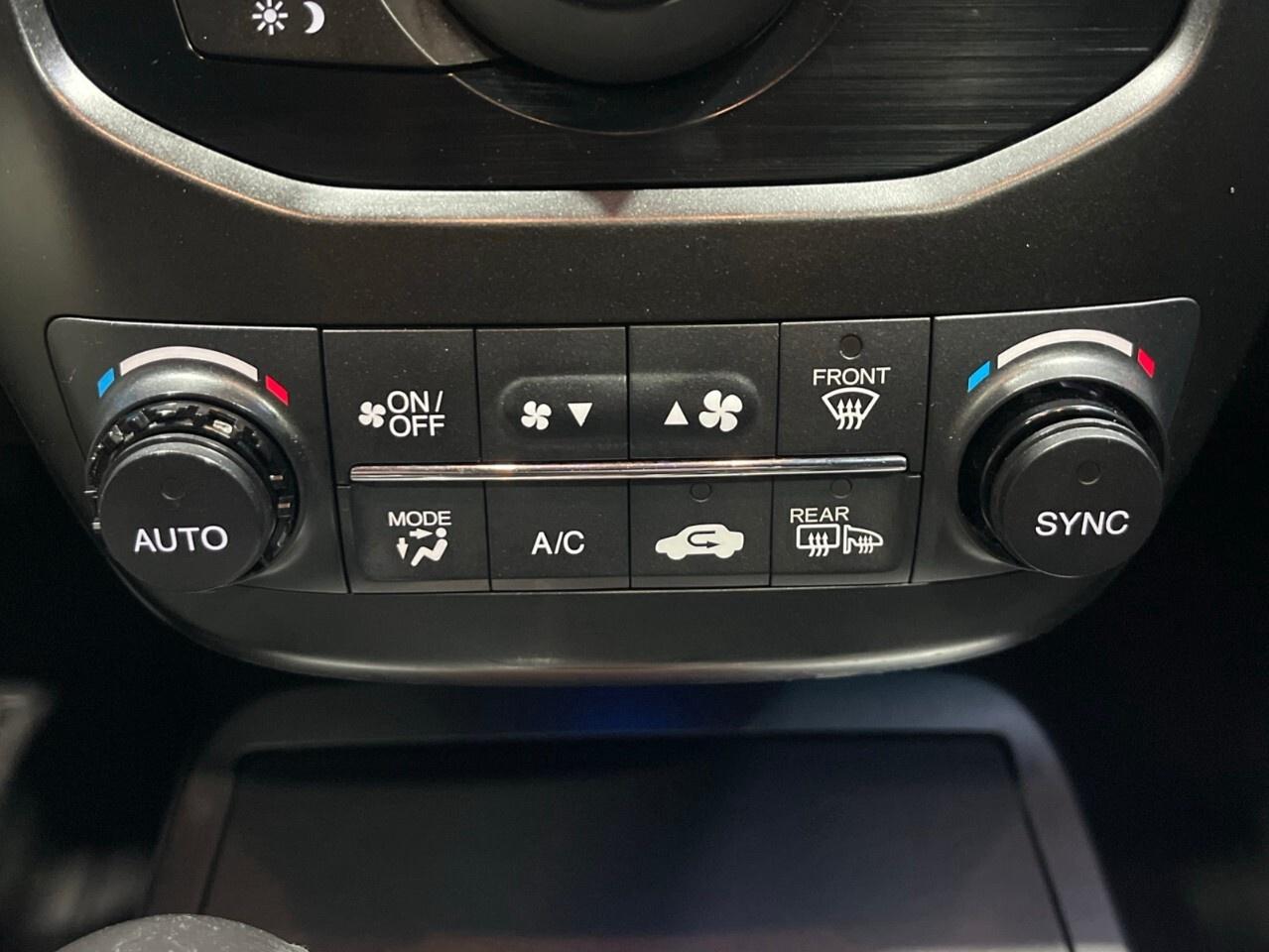 2015 Acura RDX AWD Sunroof/Backup camera/Push start/Heated seats/ Photo