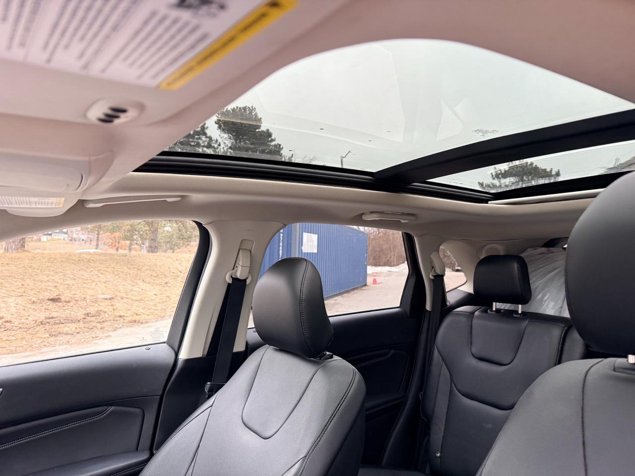 2018 Ford Edge TITANIUM 4DR ALL-WHEEL DRIVE Photo