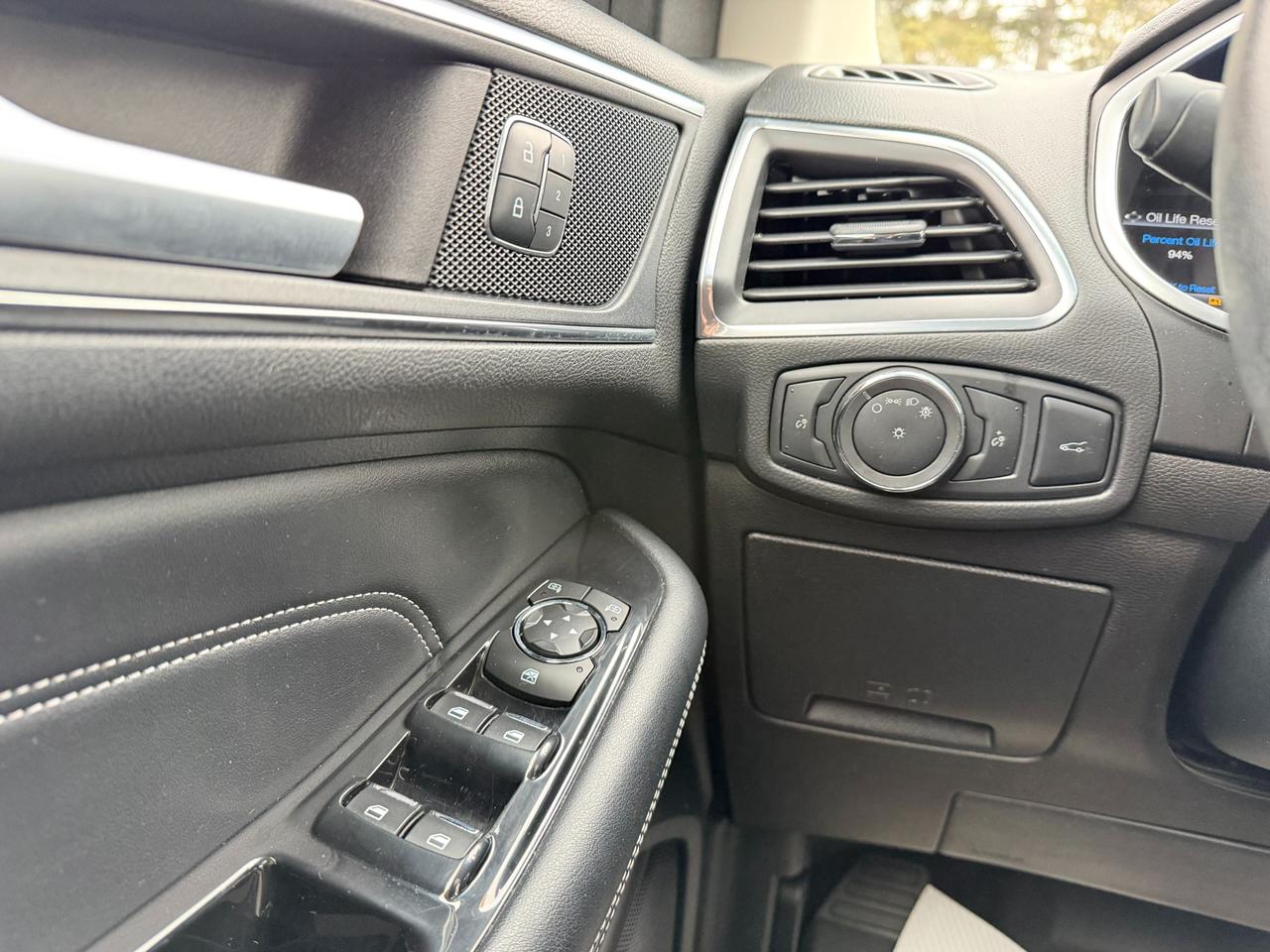2018 Ford Edge TITANIUM 4DR ALL-WHEEL DRIVE Photo