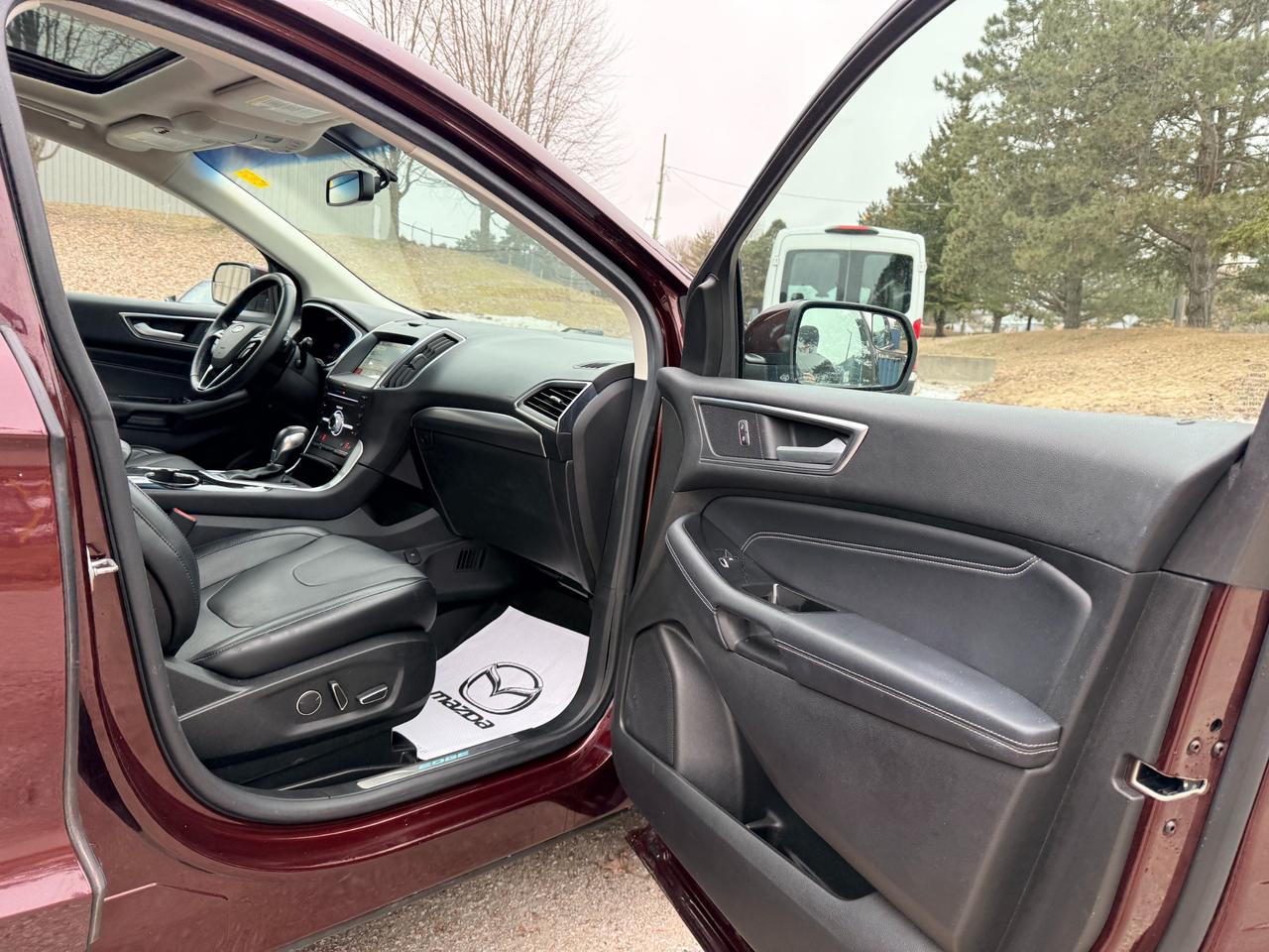 2018 Ford Edge TITANIUM 4DR ALL-WHEEL DRIVE Photo
