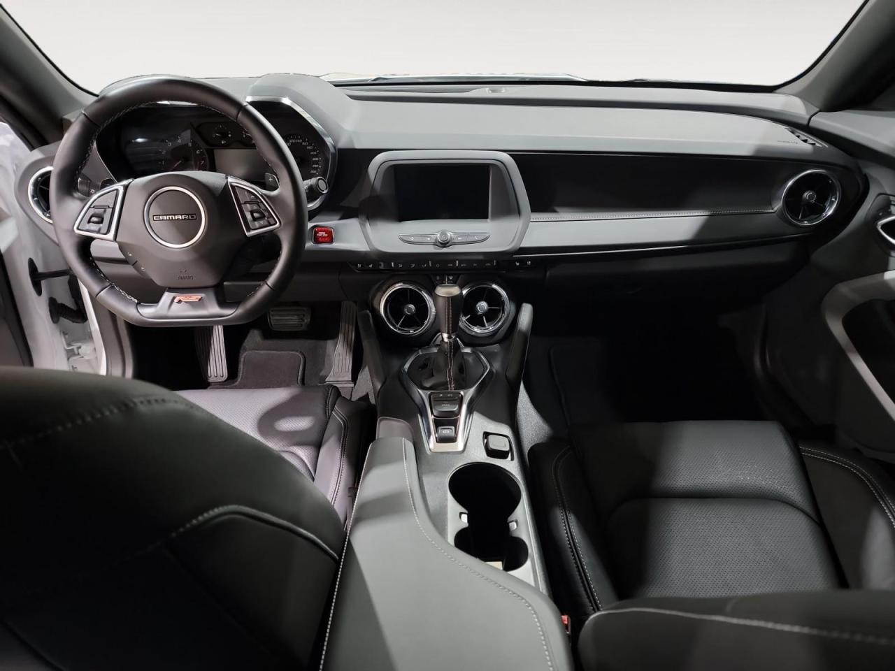 2024 Chevrolet Camaro 1LT 2dr Coupe Photo