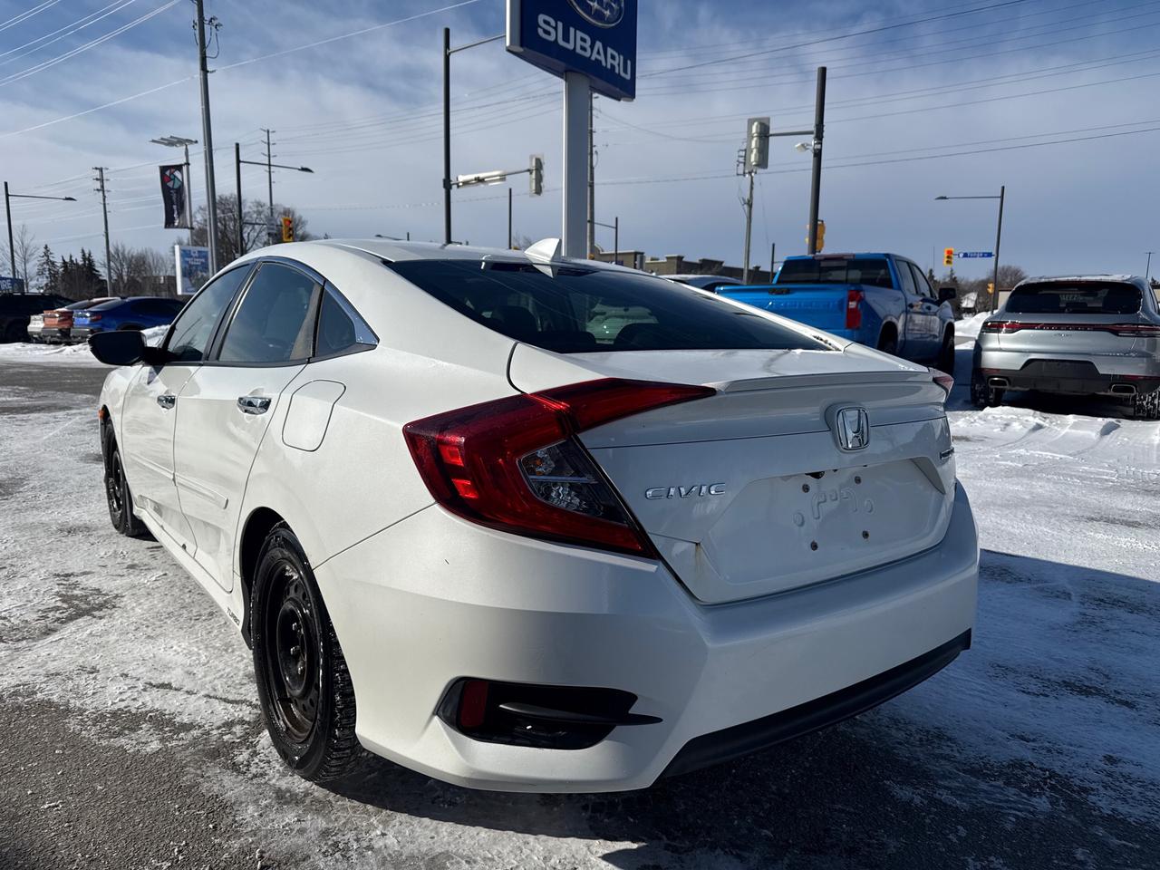 2016 Honda Civic Touring (CVT) 4dr Sedan Photo3