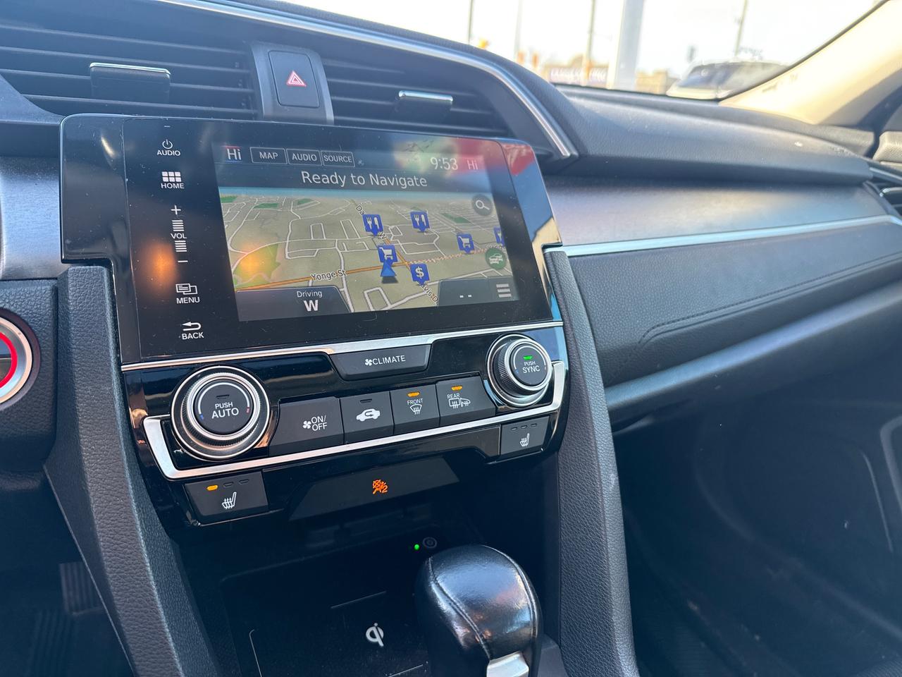 2016 Honda Civic Touring (CVT) 4dr Sedan Photo