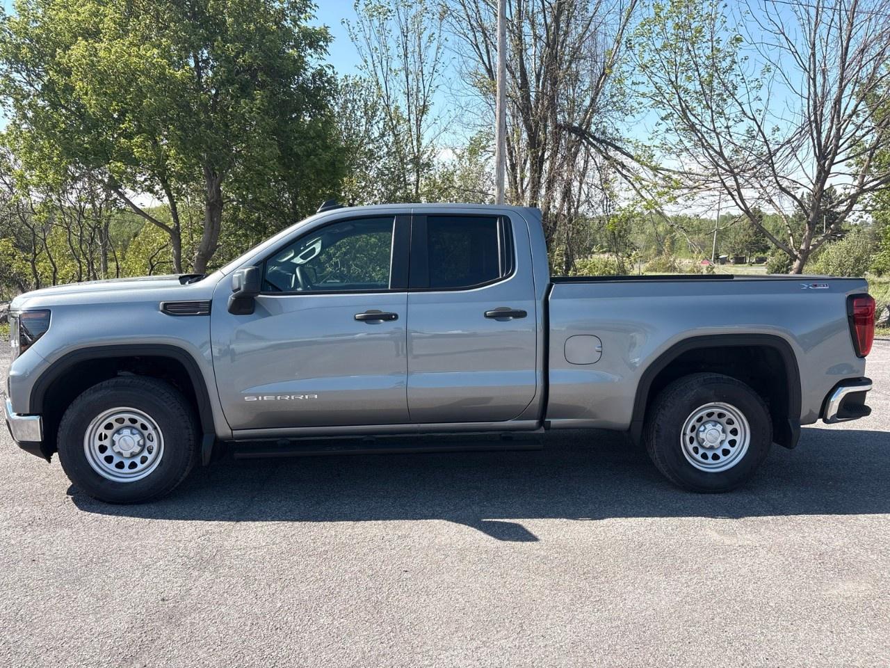 2026 GMC Sierra 1500 Double Cab Standard Box 4-Wheel Drive Pro Photo