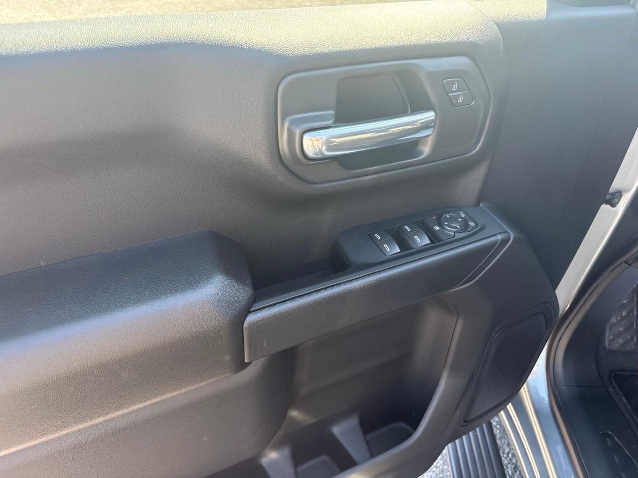 2026 GMC Sierra 1500 Double Cab Standard Box 4-Wheel Drive Pro Photo