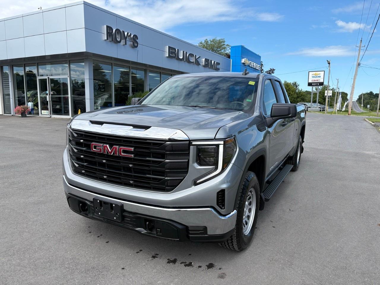 2026 GMC Sierra 1500 Double Cab Standard Box 4-Wheel Drive Pro Photo