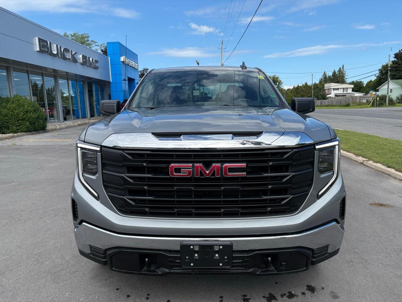 2026 GMC Sierra 1500 Double Cab Standard Box 4-Wheel Drive Pro Photo5