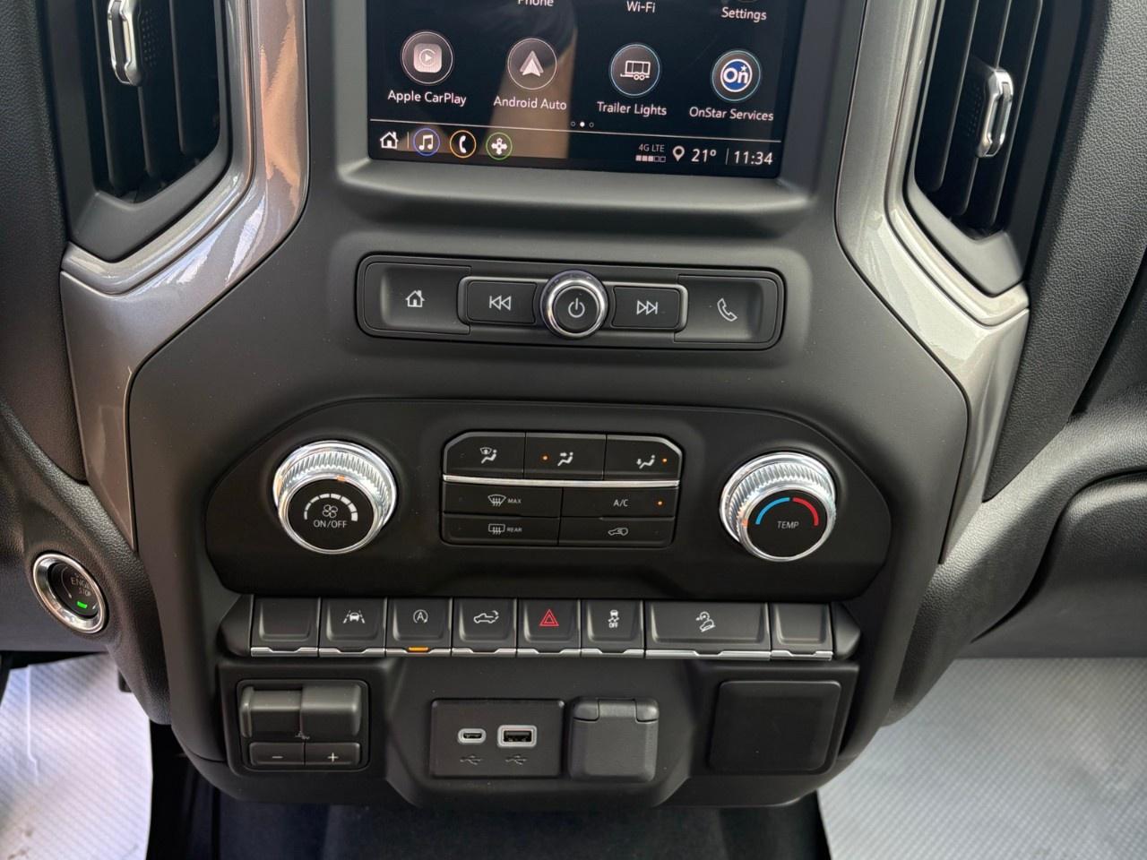 2026 GMC Sierra 1500 Double Cab Standard Box 4-Wheel Drive Pro Photo