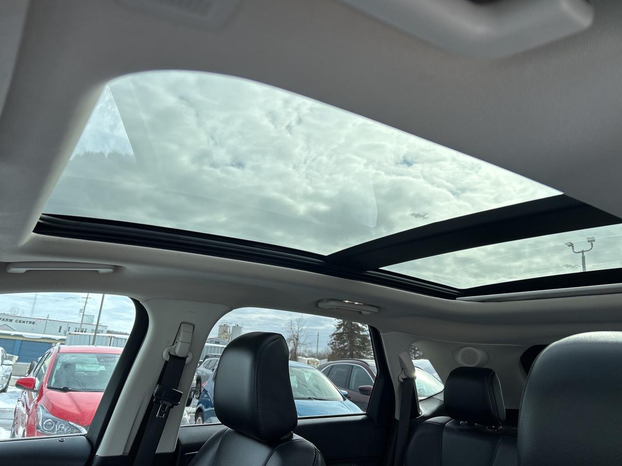 2021 Ford Edge Titanium Photo